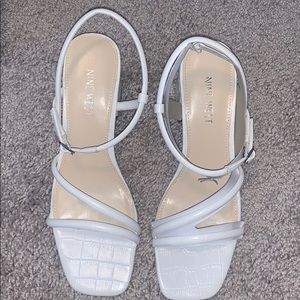 Brand new Nine West White crocodile block heels